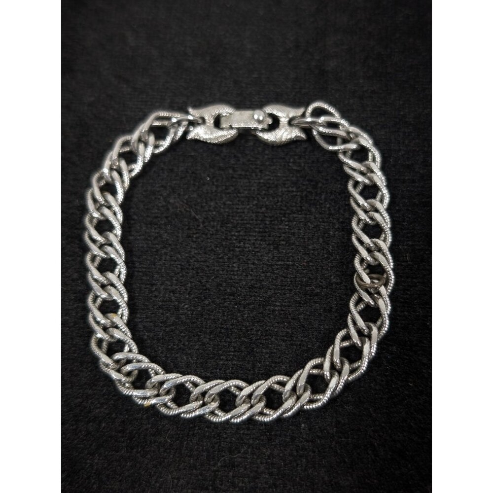 Vintage Monet Double Curb Chain Bracelet Textured Mid Century MCM Classic‎ 7 in